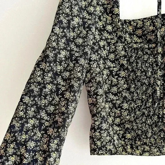 Levi's The Statement Top Slim Fit, Floral Print Puff Sleeve Top,Black/Yellow, M - Picture 16 of 16